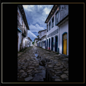 Ruelle et flaques