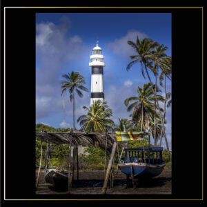 Phare en fond