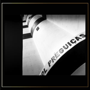 Phare penché